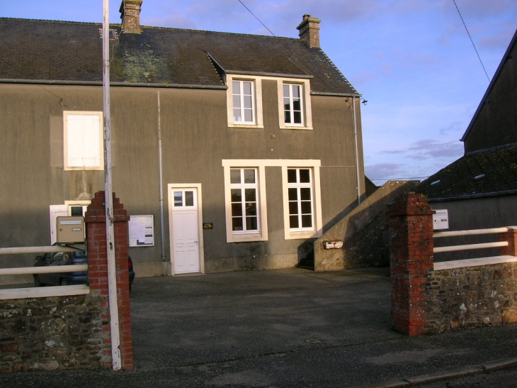 La mairie - Fierville-les-Mines