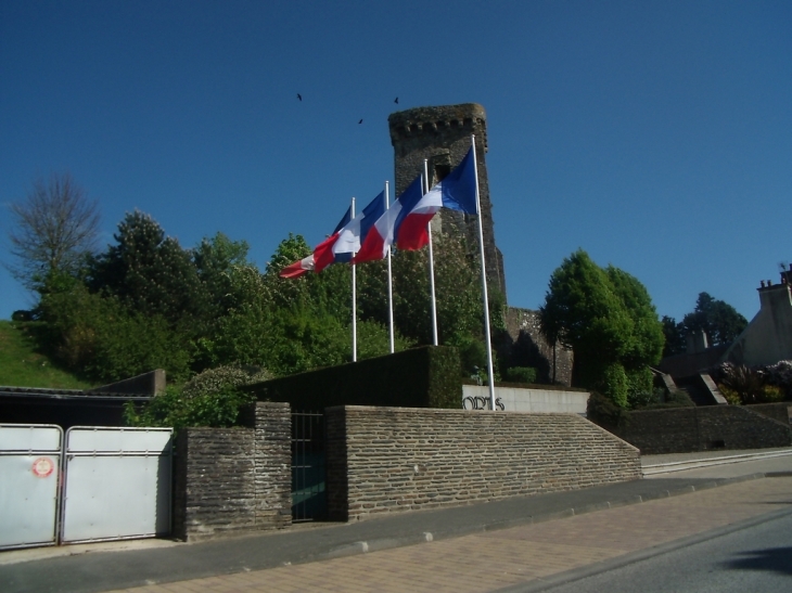 Donjon de la Haye du Puits - La Haye-du-Puits