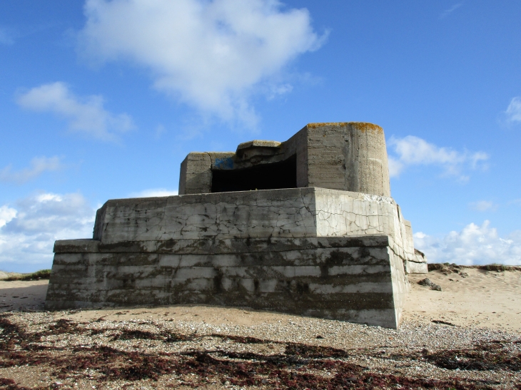 Blockauss à la pointe de NEVILLE. - Néville-sur-Mer