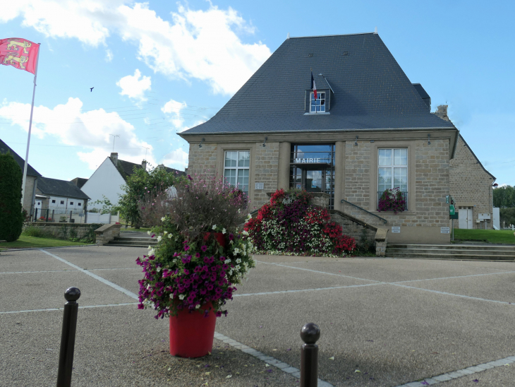 La mairie - Pontaubault