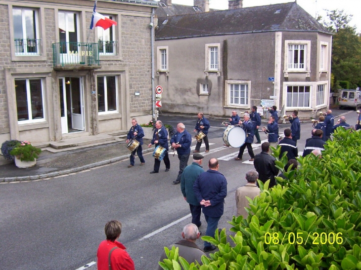 Reville du haut de La Pernell - Réville