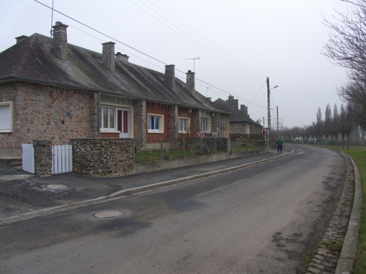 Rue de l'église - Saint-Fromond