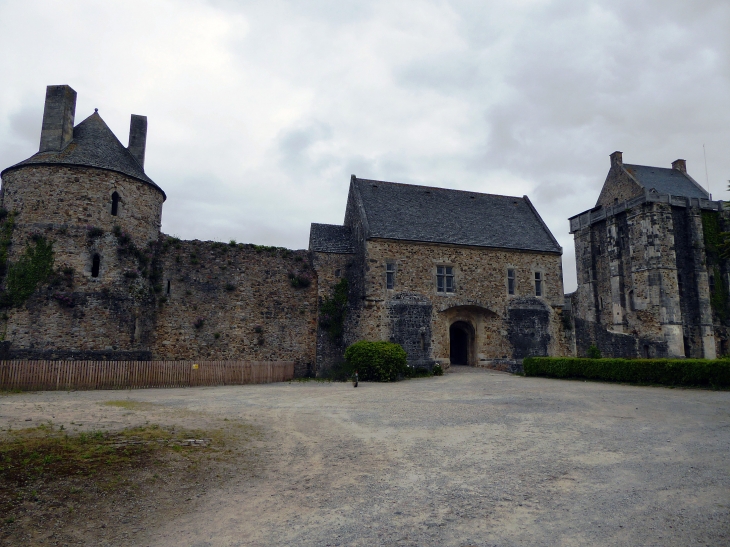 Le château - Saint-Sauveur-le-Vicomte