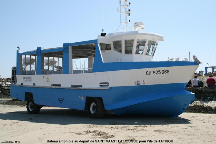 Bateau amphibie au départ de SAINT VAAST LA HOUGUE pour l'île de TATIHOU - Saint-Vaast-la-Hougue