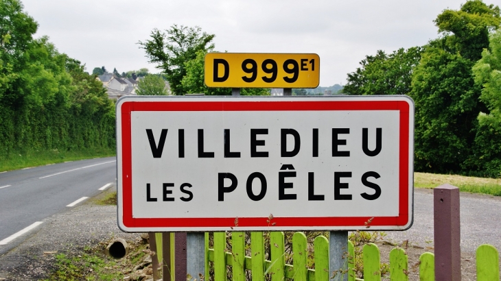  - Villedieu-les-Poêles