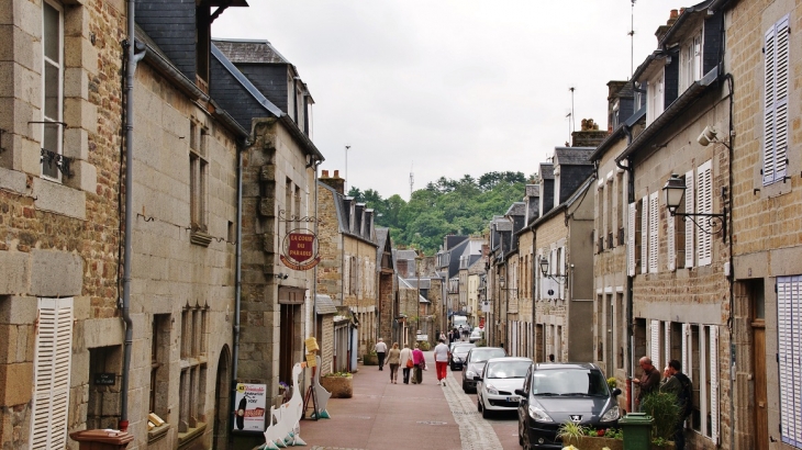  - Villedieu-les-Poêles