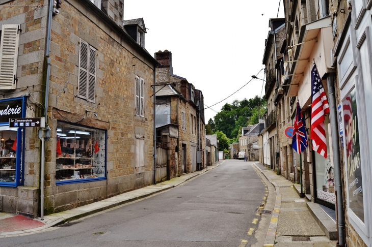  - Villedieu-les-Poêles