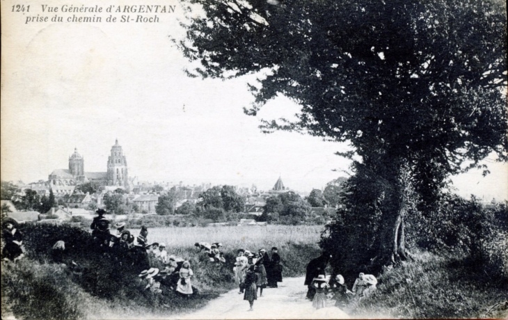 Vue générale, prise du chemin de Saint Roch, vers 1905 (carte postale ancienne). - Argentan
