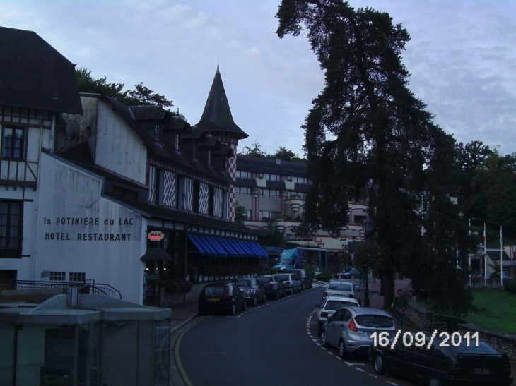 Rue de l'Hippodrome - Bagnoles-de-l'Orne