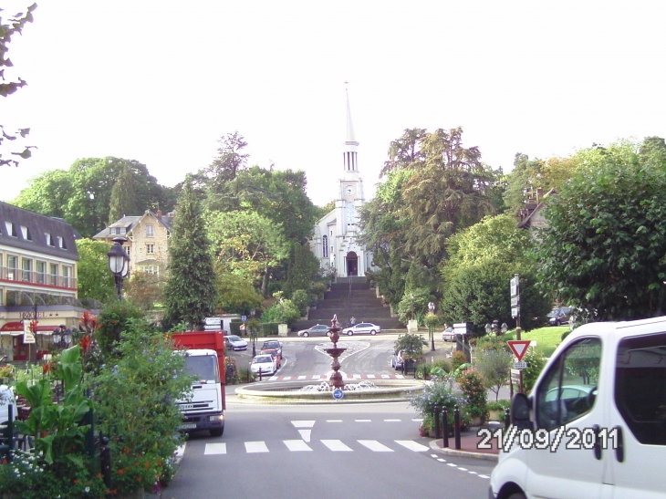 église Sacré Coeur - Bagnoles-de-l'Orne