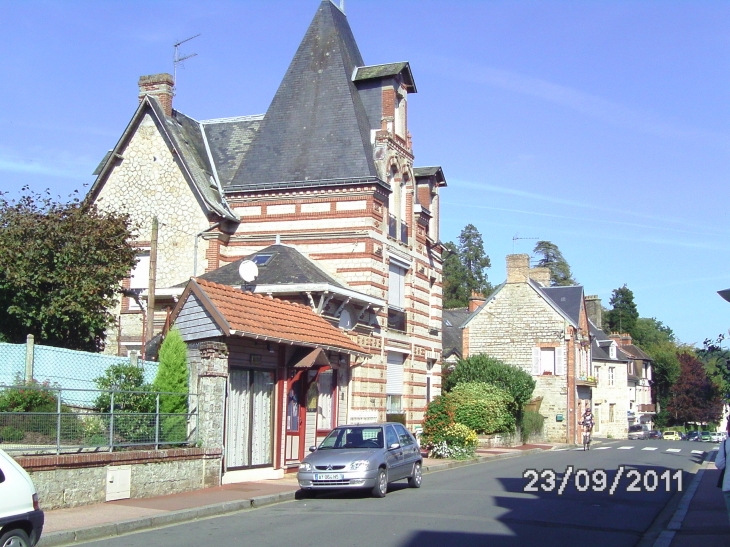 Avenue du Dr Joly - Bagnoles-de-l'Orne