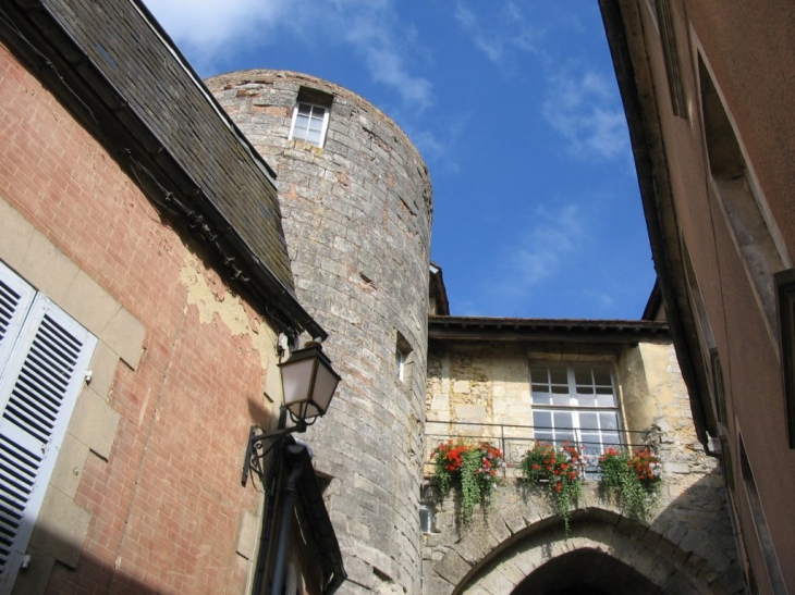 Tour du porche d'entrée - Bellême