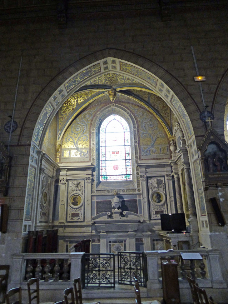 L'intérieur de l'église Saint Sauveur - Bellême