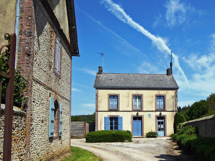 La mairie - Bresolettes