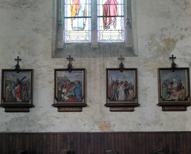 L'intérieur de l'église : chemin de croix - Ceton