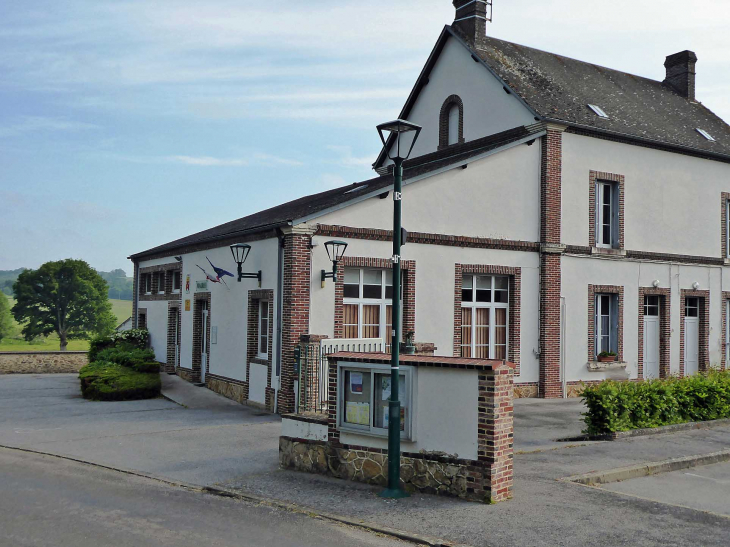 La mairie - Courgeoût