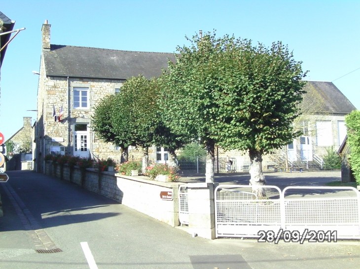 Mairie-Ecole - Juvigny-sous-Andaine