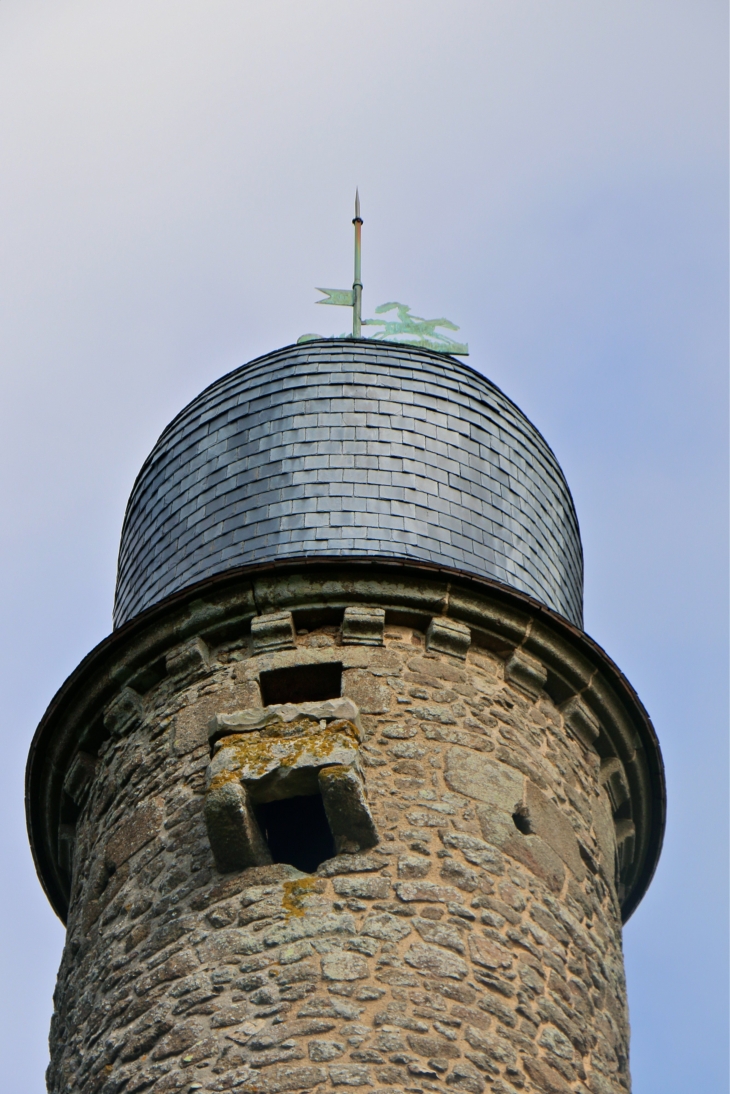 A la tour de bonvouloir - Juvigny-sous-Andaine