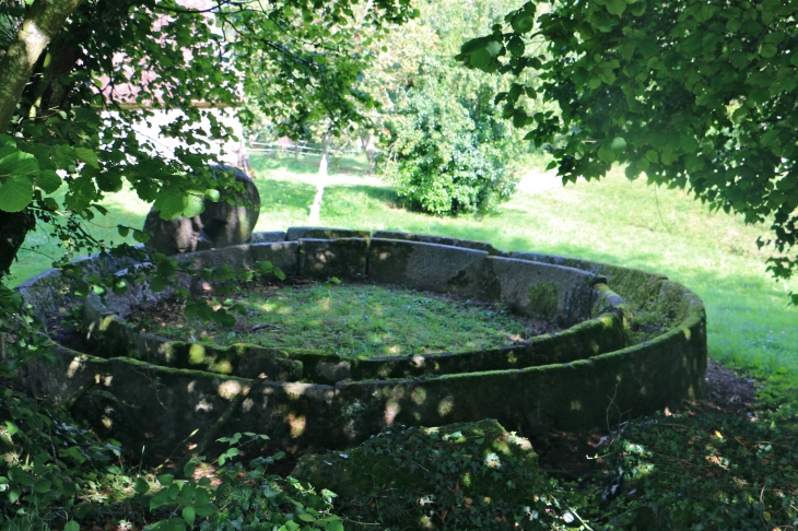 A la tour de bonvouloir - Juvigny-sous-Andaine