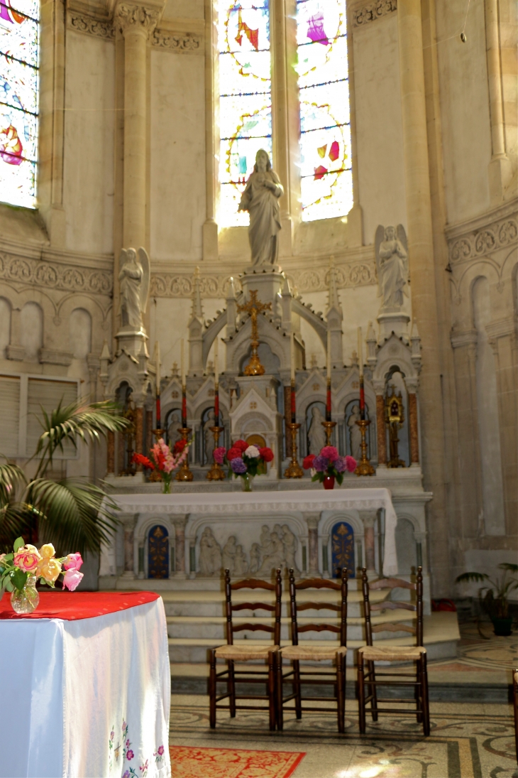 L'église Sainte Marie Madeleine - La Chapelle-d'Andaine