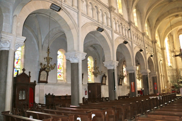 L'église Sainte Marie Madeleine - La Chapelle-d'Andaine