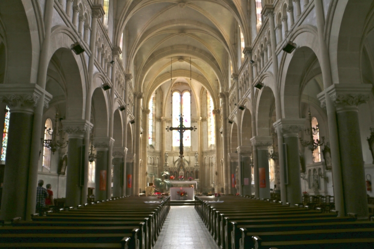 L'église Sainte Marie Madeleine - La Chapelle-d'Andaine