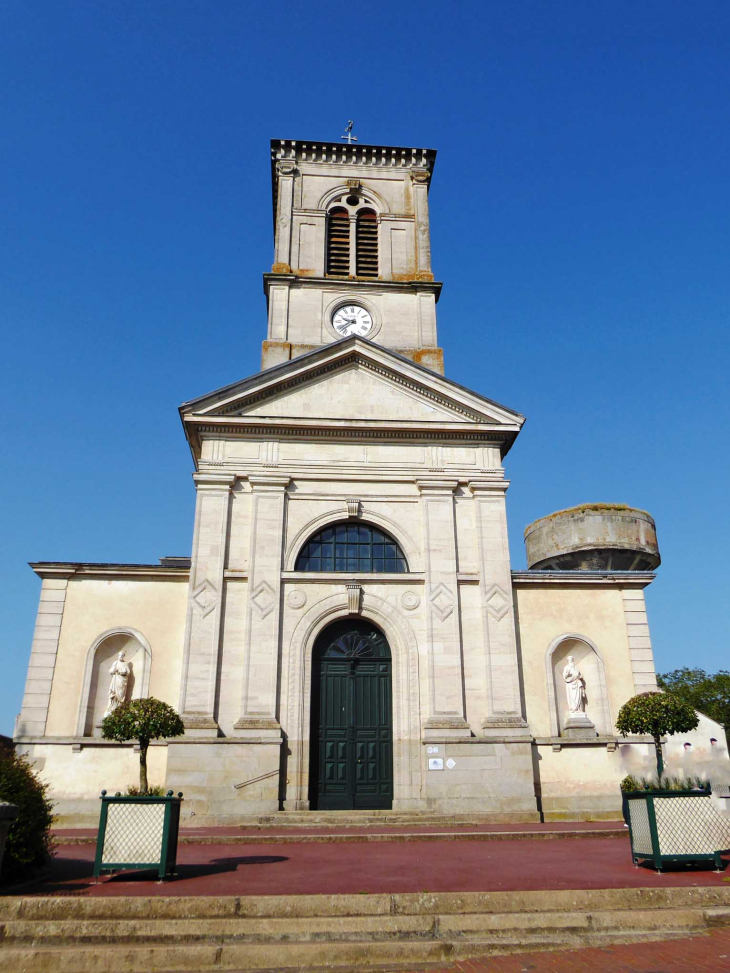 L'église - Le Mêle-sur-Sarthe