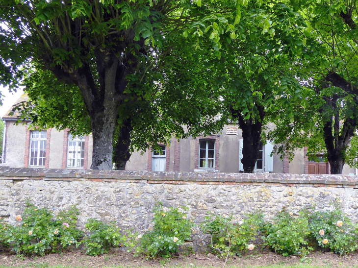 L'école - Origny-le-Butin