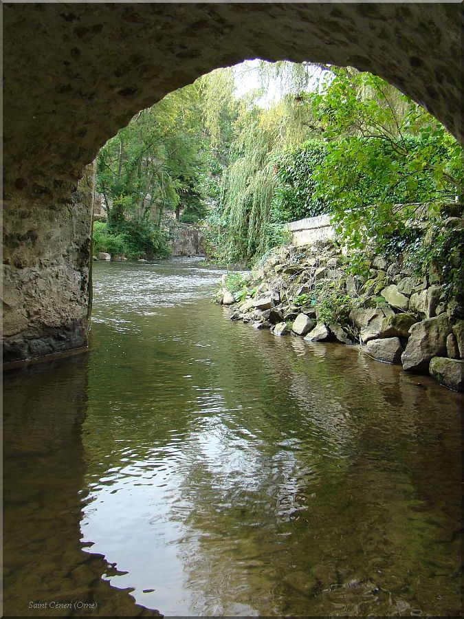 Saint Ceneri au fil de l'eau - Saint-Céneri-le-Gérei