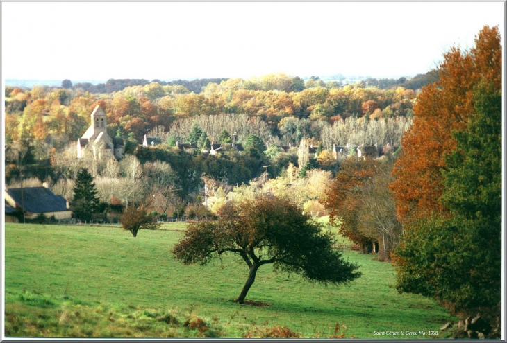 Le village de St Ceneri caché sous les branches... - Saint-Céneri-le-Gérei