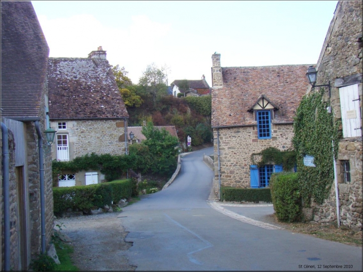 St Ceneri, le pont - Saint-Céneri-le-Gérei