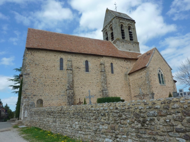 Eglise St Céneri  XIème siècle - Saint-Céneri-le-Gérei