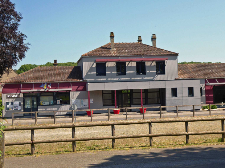 La mairie - Saint-Hilaire-sur-Erre