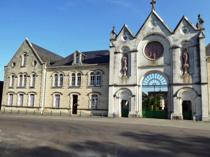 Entrée de l'abbaye - Soligny-la-Trappe