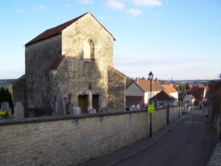 La rue des écoles - Ahuy