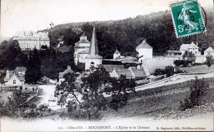 L'église et le château, vers 1910 (carte postale ancienne). - Asnières-en-Montagne