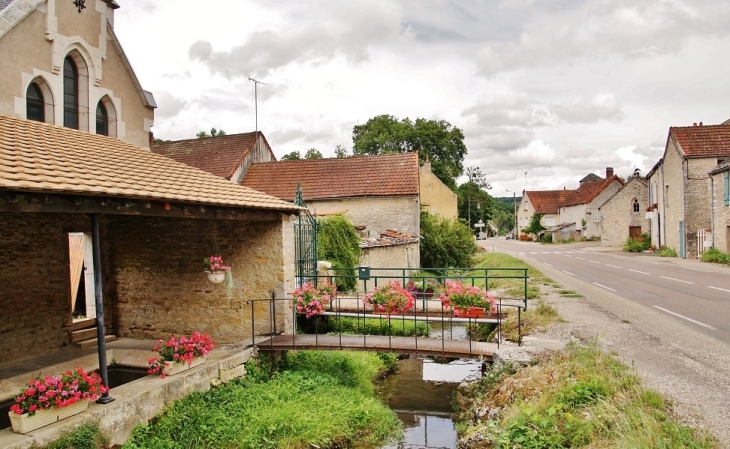 La Commune - Auxey-Duresses