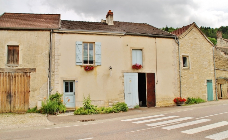 La Commune - Auxey-Duresses