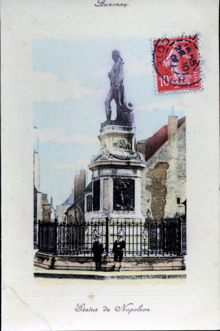 Statue de Napoléon, vers 1909 (carte-postale-ancienne - Auxonne