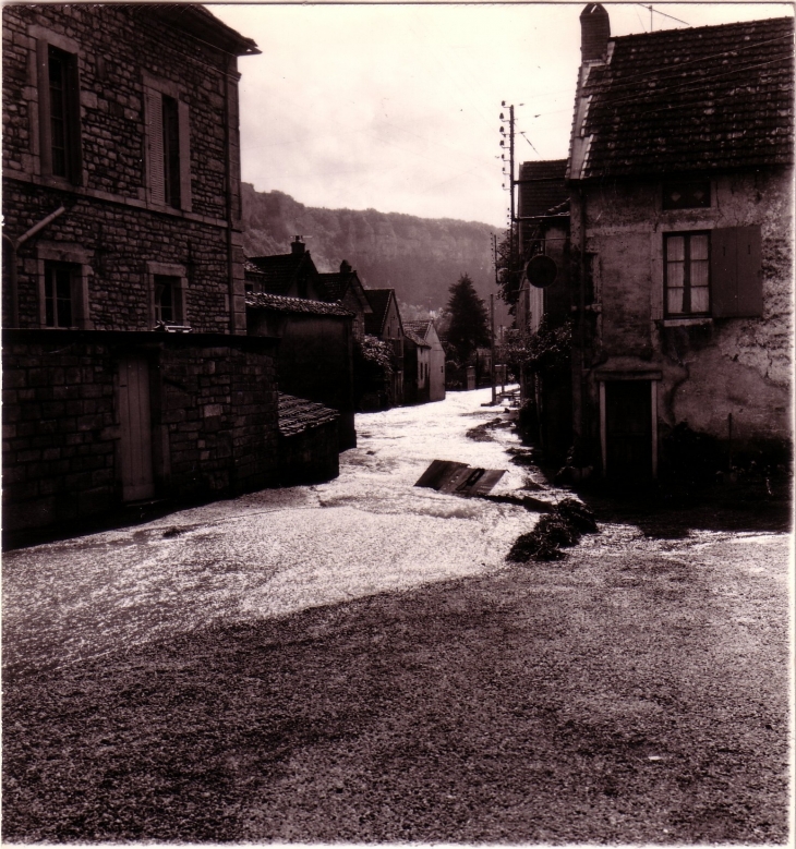 Inondations Hiver 1965 Photo 2  - Bouilland