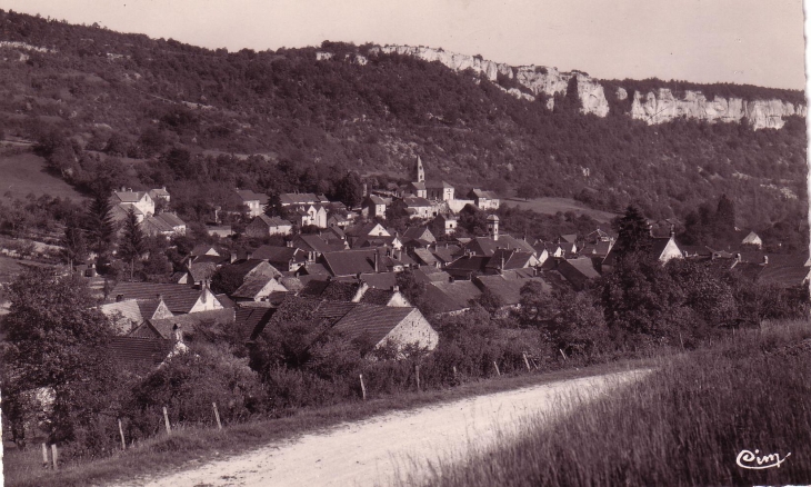 Vue prise depuis la décente de la route de Crepey dans les années 1955 1960 - Bouilland