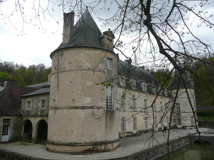 Château de Bussy Rabutin - Bussy-le-Grand