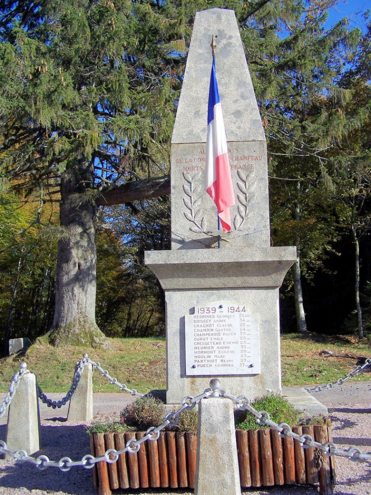 Monument aux morts - Champeau-en-Morvan