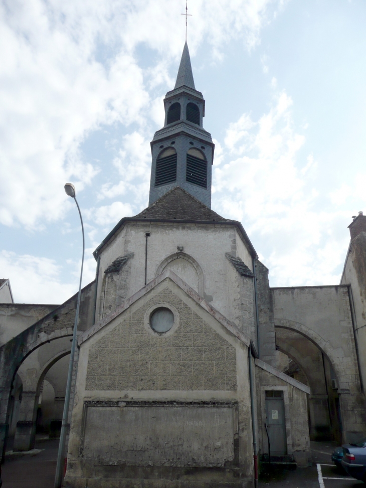 Eglise St Jean Baptiste vue côté rue du docteur robert  - Châtillon-sur-Seine