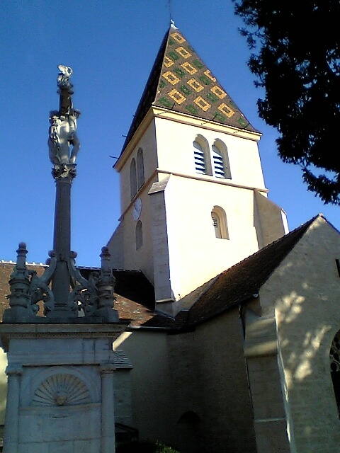 église et croix - Couchey