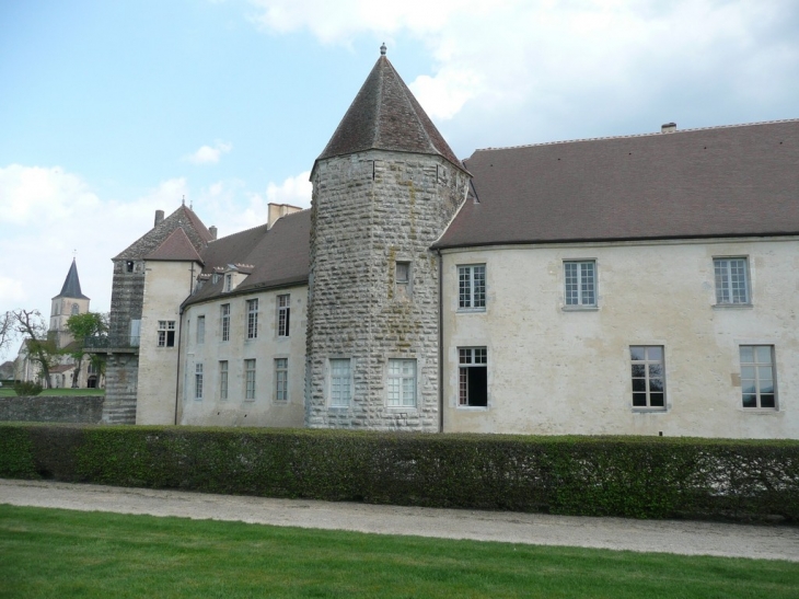 Le chateau - Façade postérieure - Époisses