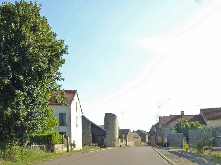 Le village - Étais