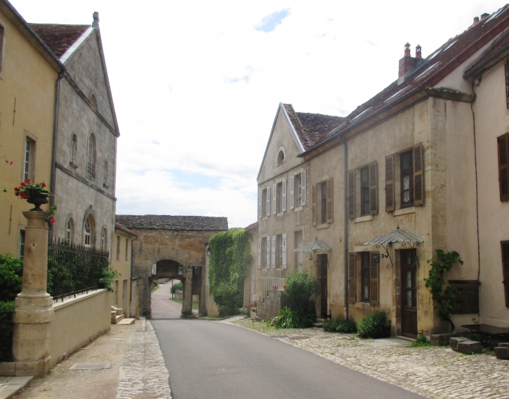  - Flavigny-sur-Ozerain