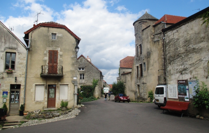  - Flavigny-sur-Ozerain