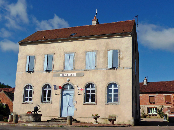 La mairie - Flée